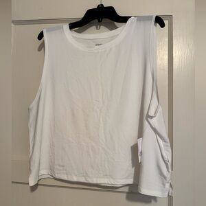 GapFit cropped workout / active tank, size XL, NWT